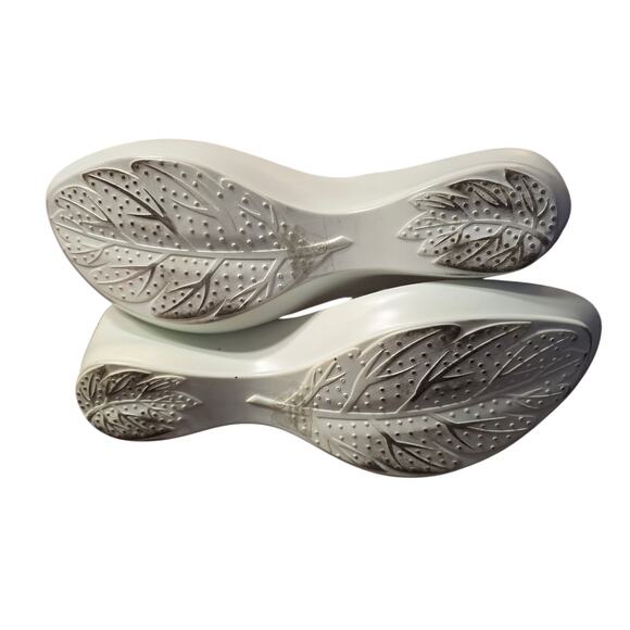 Bolero By Summer Rio White Thong Wedge Sandal Sz 9 Embellished - Picture 6 of 7